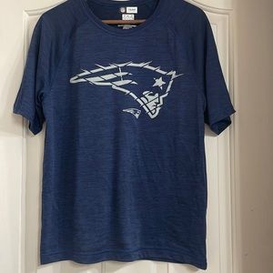 NFL New England Patriots Short Sleeve Shirt Size Medium